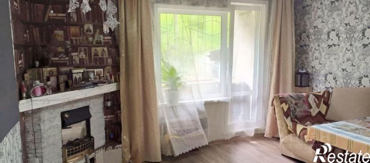 3-комн квартира микрорайон Университетский, 83