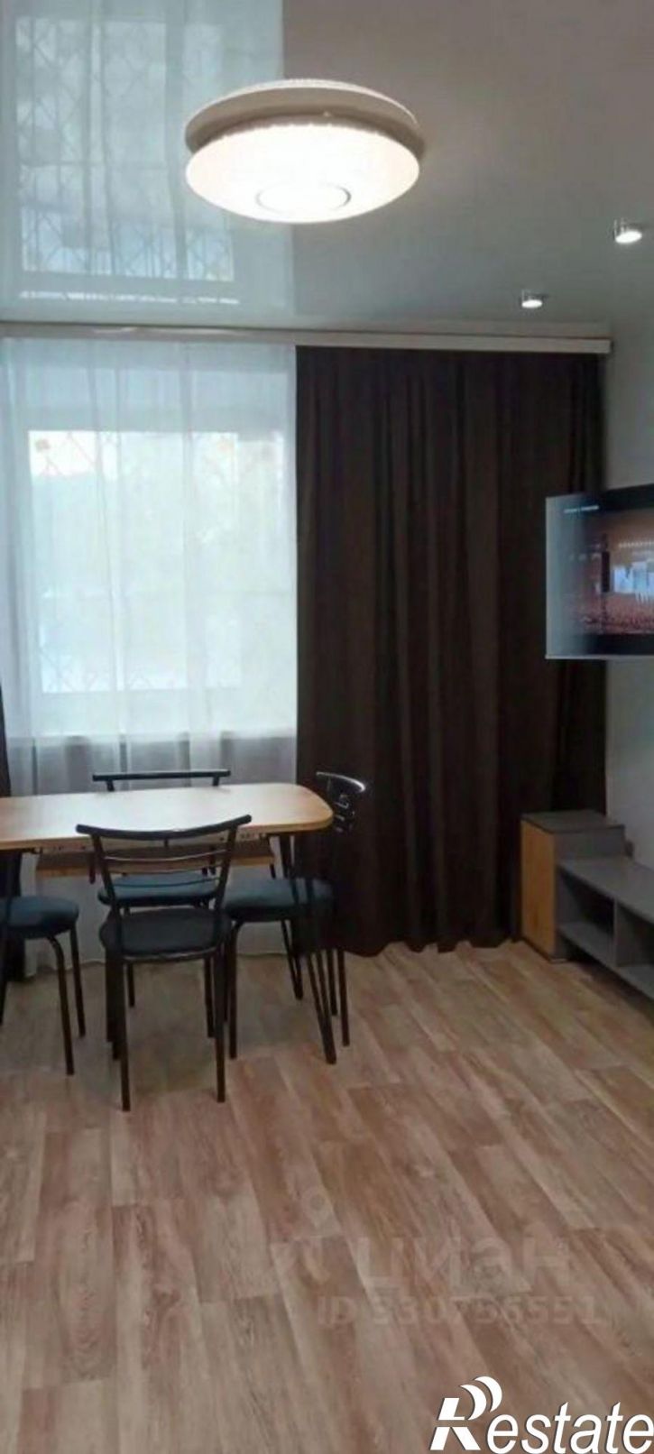 3-комн квартира улица Иосифа Уткина, 13А,  д. 13А
