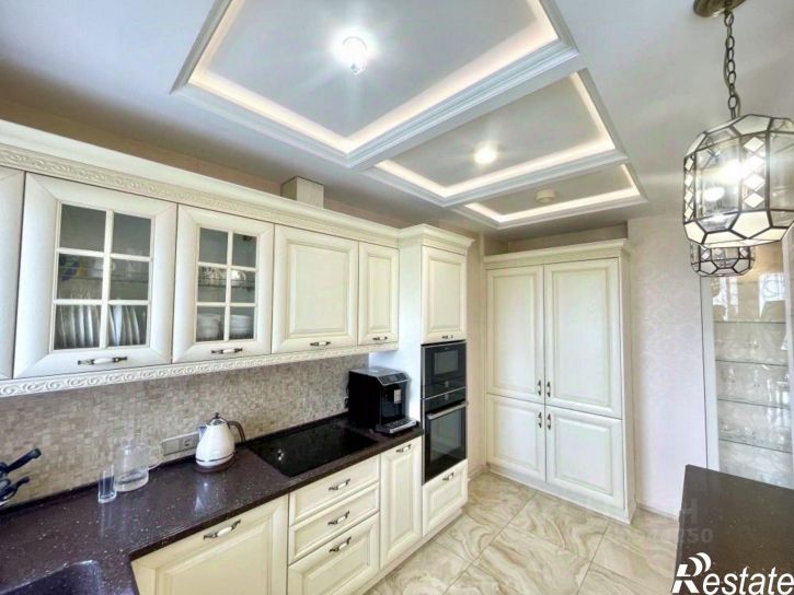 4-комн квартира улица Лермонтова, 275/11,  д. 275/11
