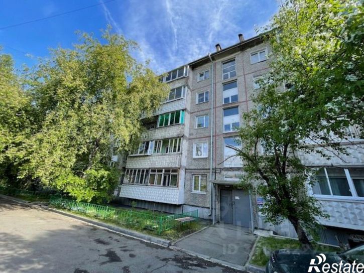 3-комн квартира микрорайон Первомайский, 32