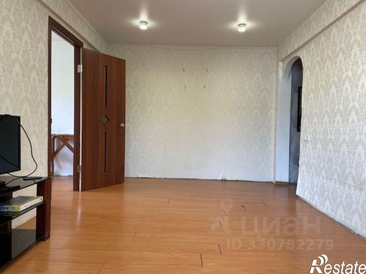 3-комн квартира микрорайон Первомайский, 32