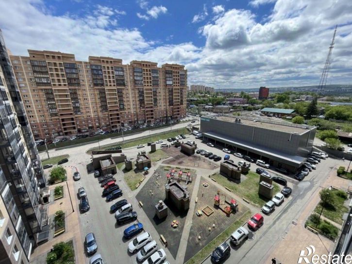 3-комн квартира улица Седова, 65А/3,  д. 65А/3