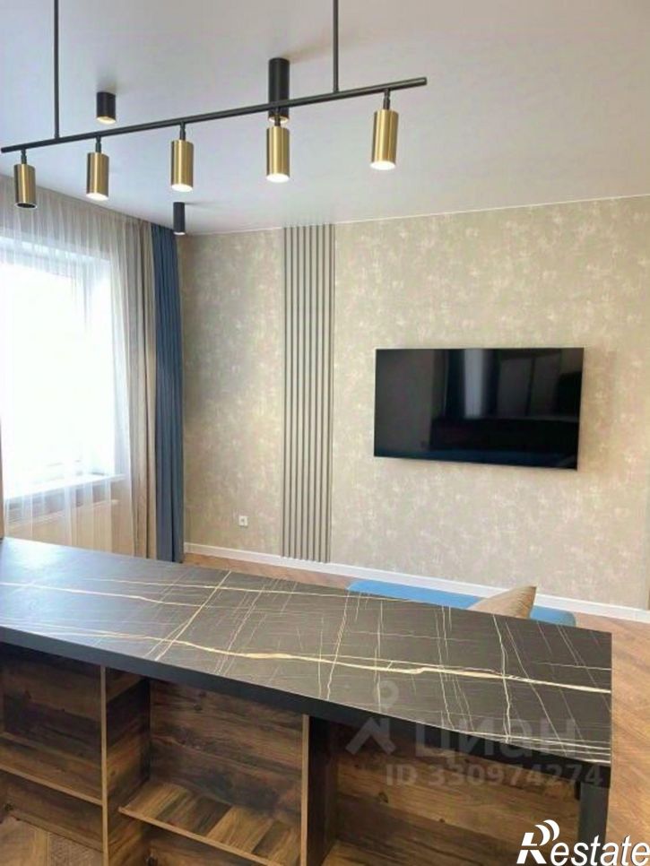 3-комн квартира улица Седова, 65А/3,  д. 65А/3