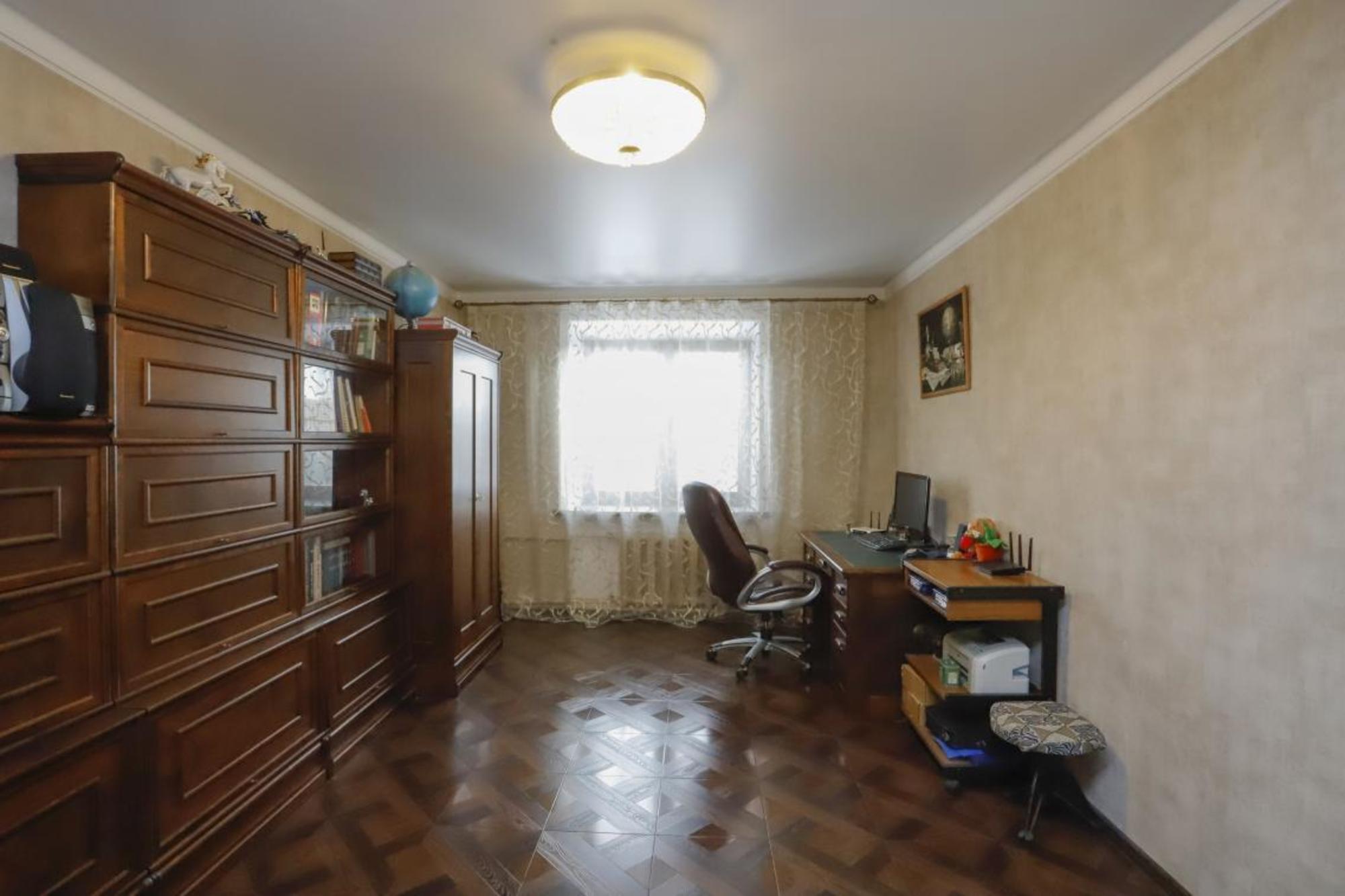 Купить дачу, дом, коттедж за 30 000 000 рублей на Тополинная, 14