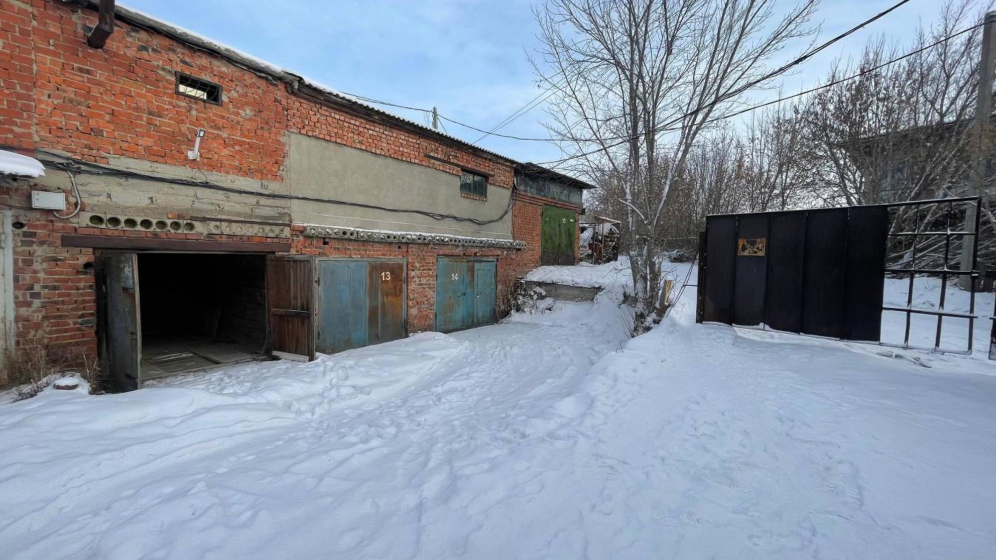 Купить гараж, место в паркинге за 550 000 рублей на Байкальская, 277а/13