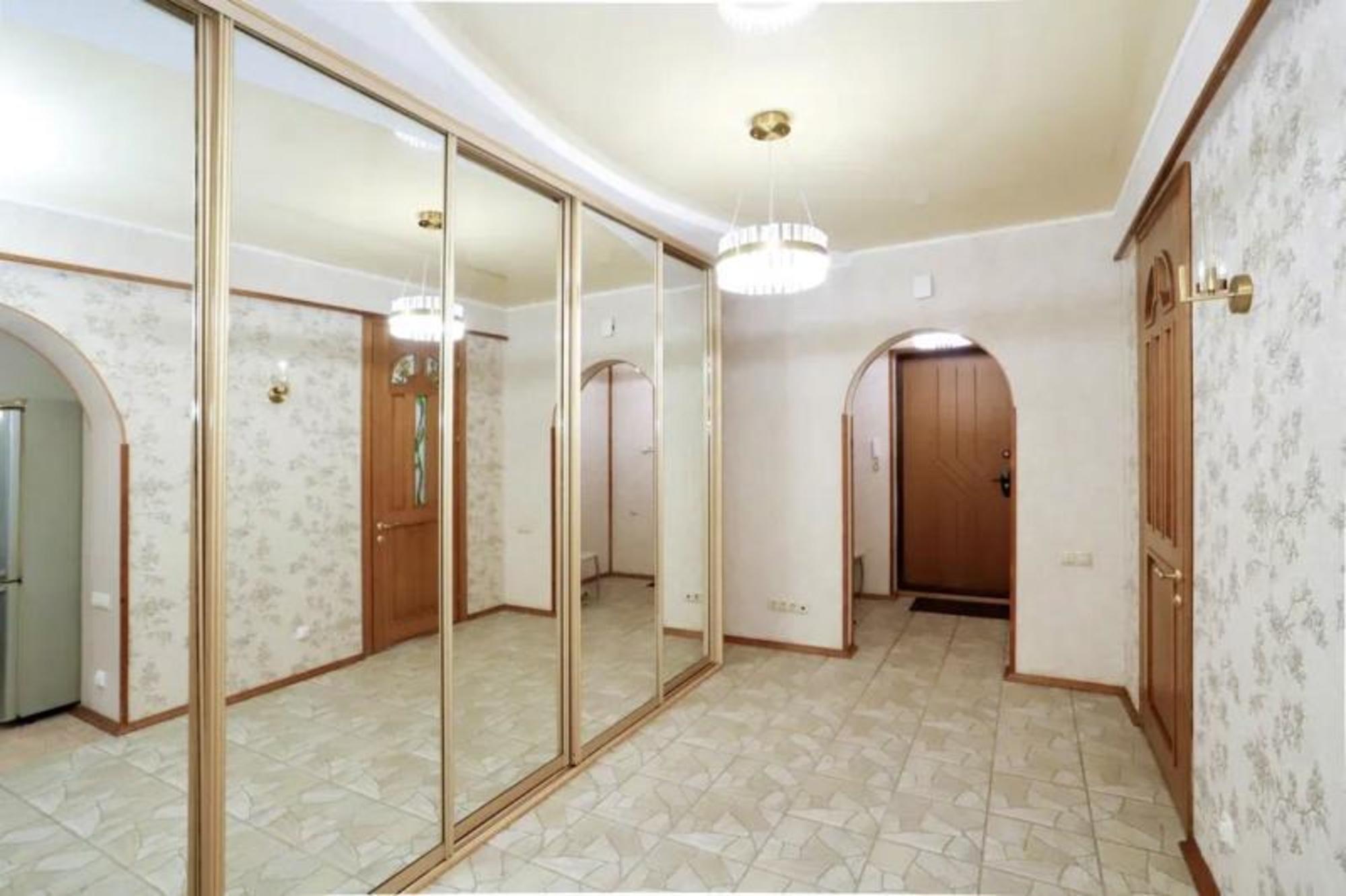 Купить квартиру за 10 999 000 рублей на Марата, 5