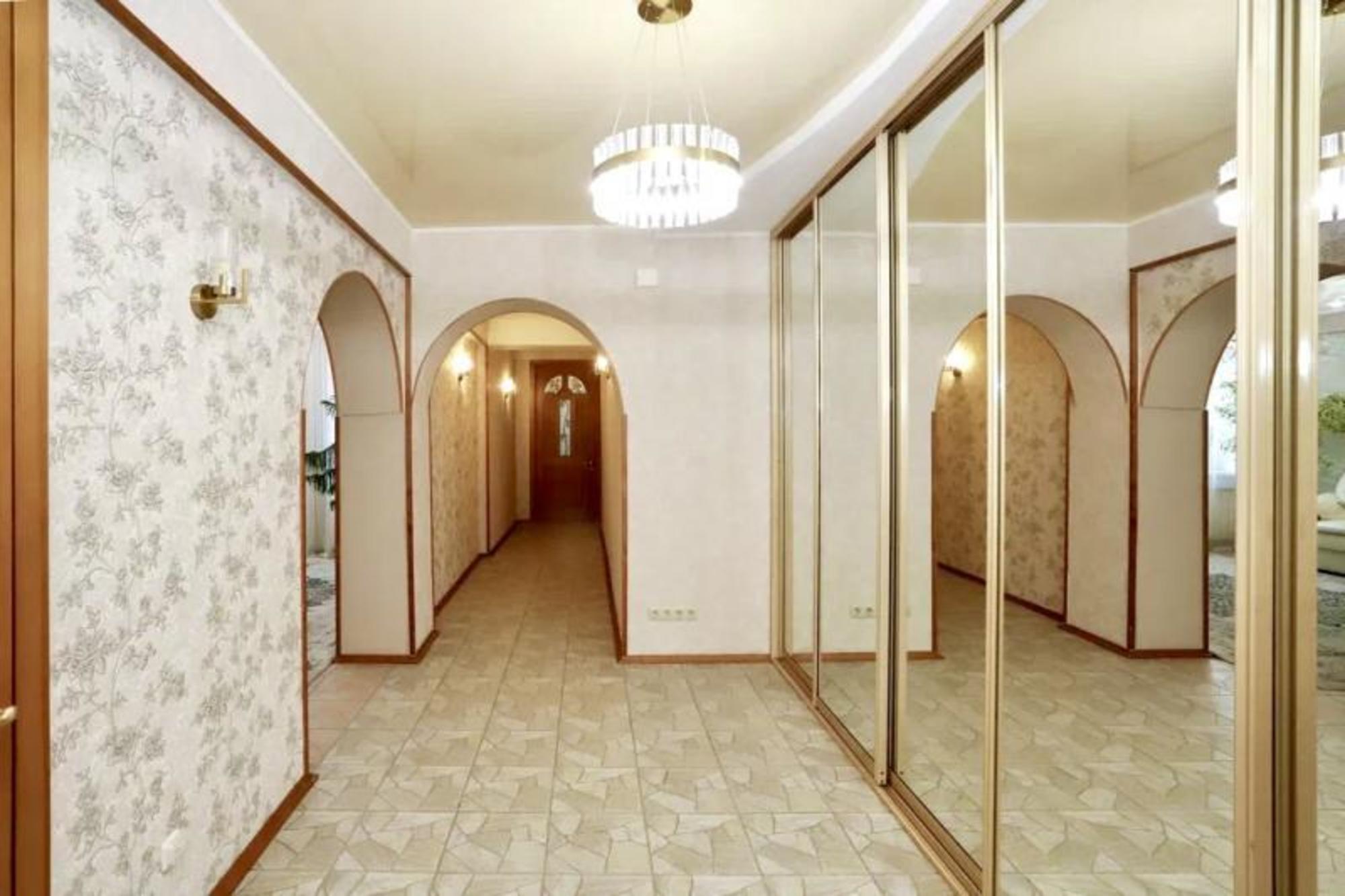 Купить квартиру за 10 999 000 рублей на Марата, 5