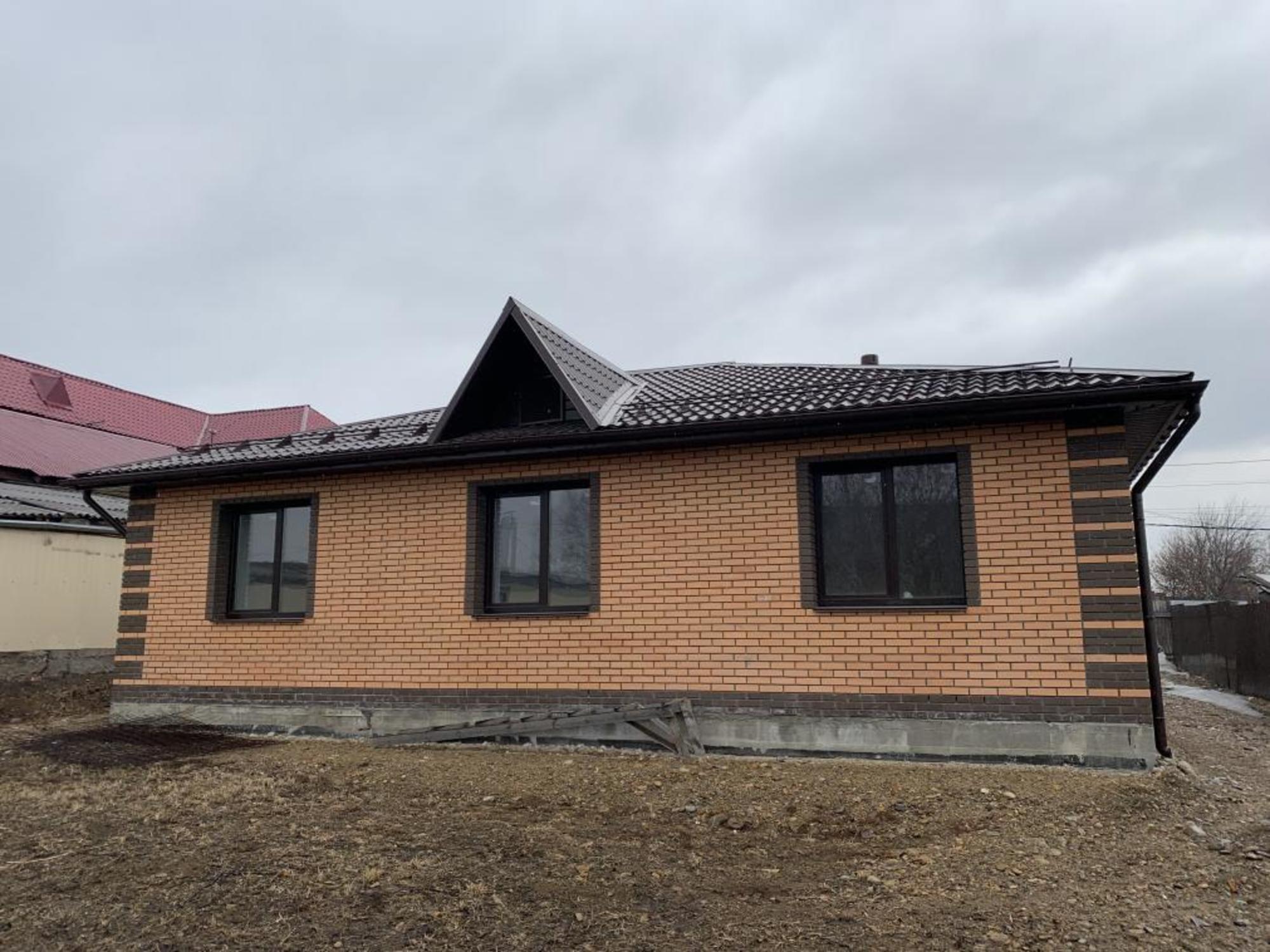 Купить дачу, дом, коттедж за 14 300 000 рублей на Енисейская, 135