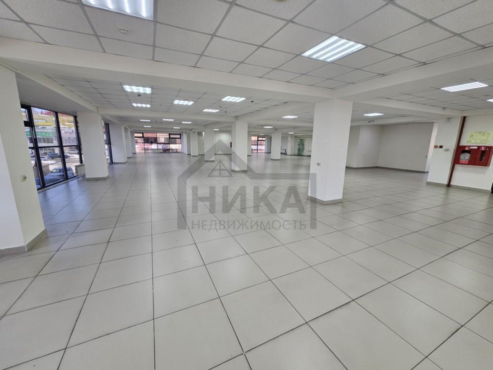 Сдать офис, помещение под офис за 350 000 рублей на Гоголя, 57