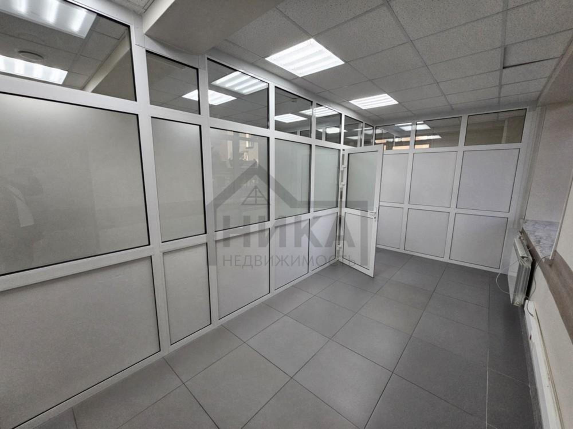 Сдать офис, помещение под офис за 83 300 рублей на Фридриха Энгельса, 17