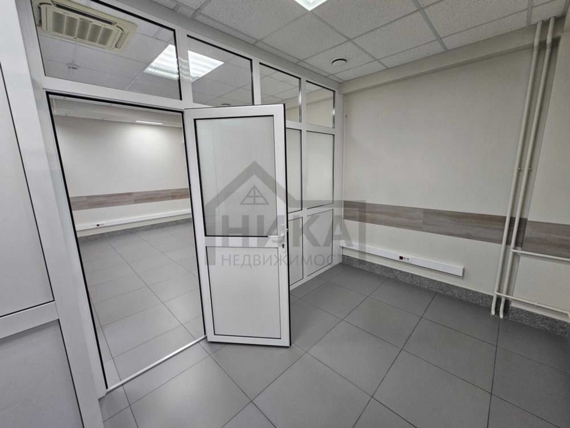 Сдать офис, помещение под офис за 83 300 рублей на Фридриха Энгельса, 17