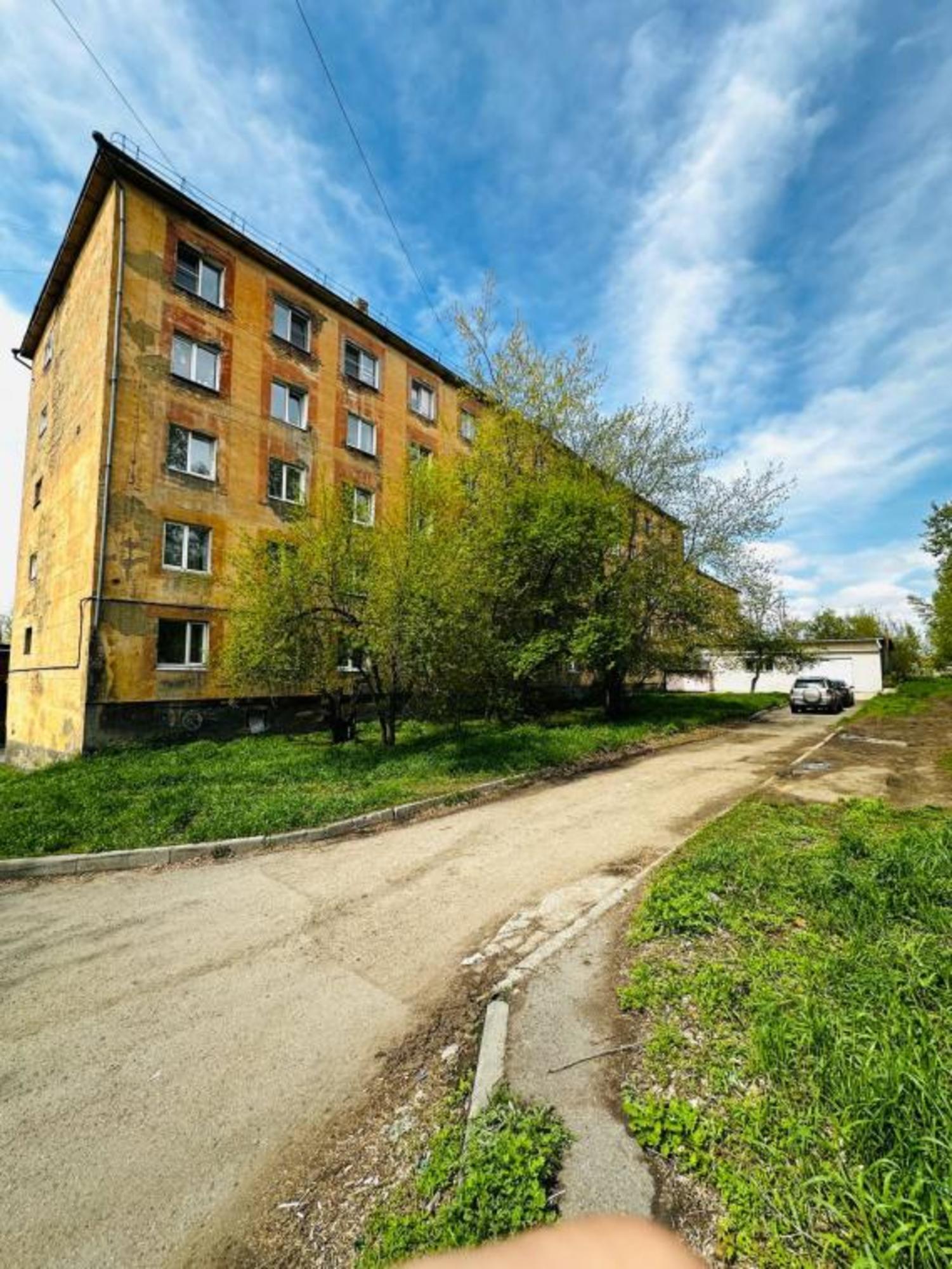 Купить комнату за 2 800 000 рублей на Рабочего Штаба, 99а