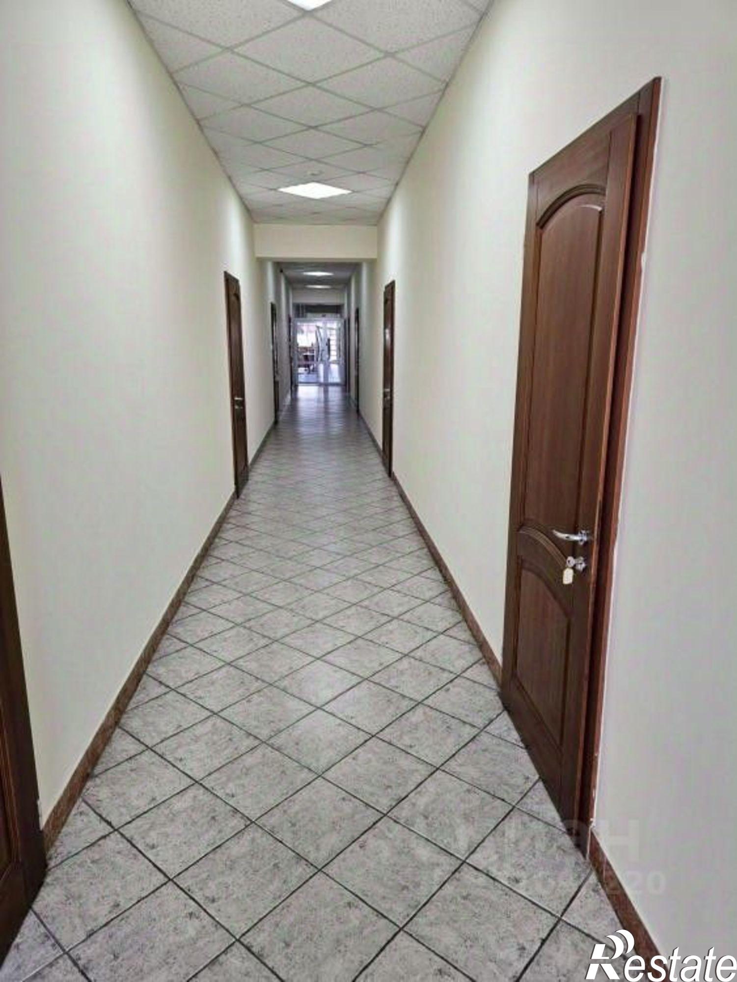 Сдать офис, помещение под офис за 21 850 рублей на улица Новаторов, 3А