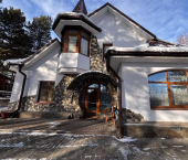 коттедж 298.2 кв м Изумрудная, 4