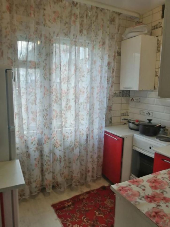 3-комн квартира Розы Люксембург, 305