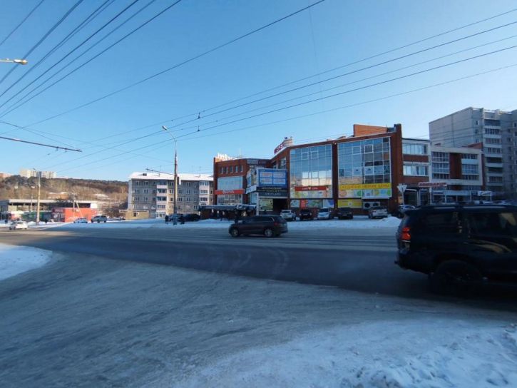 3-комн квартира Бажова, 19