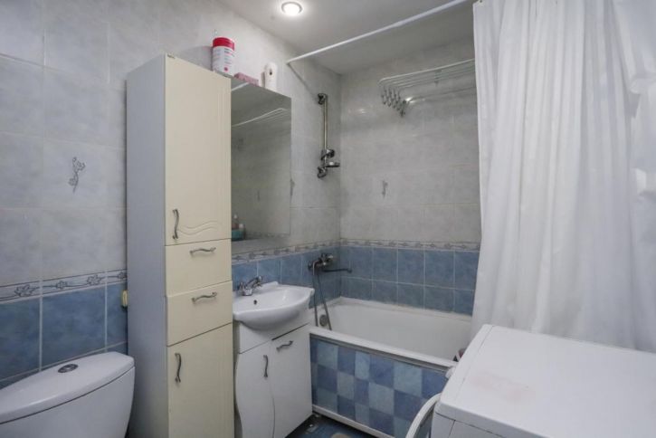 4-комн квартира Байкальская, 268