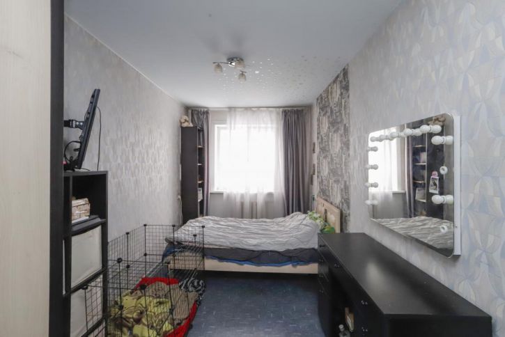 4-комн квартира Байкальская, 268