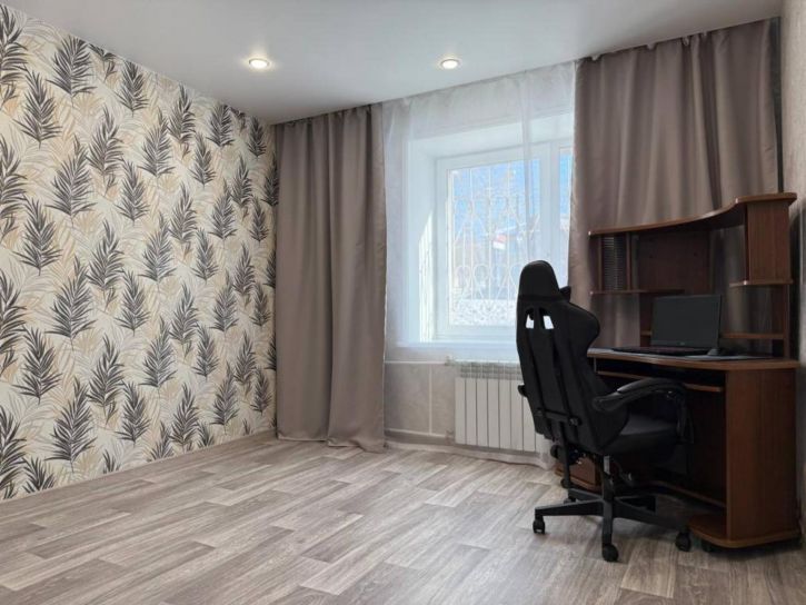 2-комн квартира Рабочего Штаба, 93к1