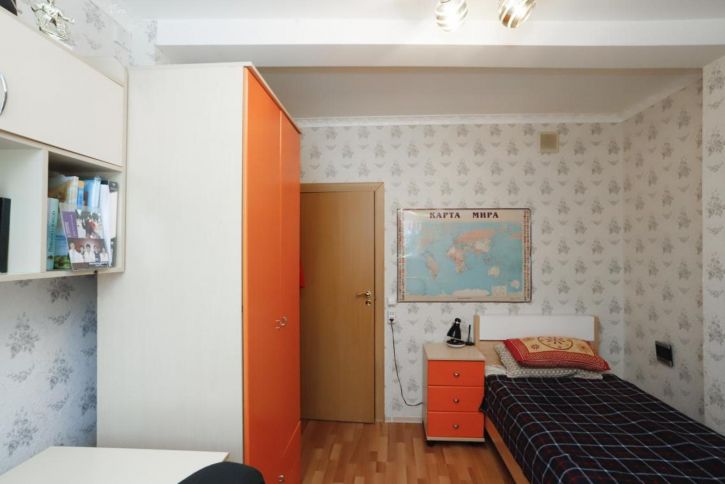 2-комн квартира Лопатина, 17