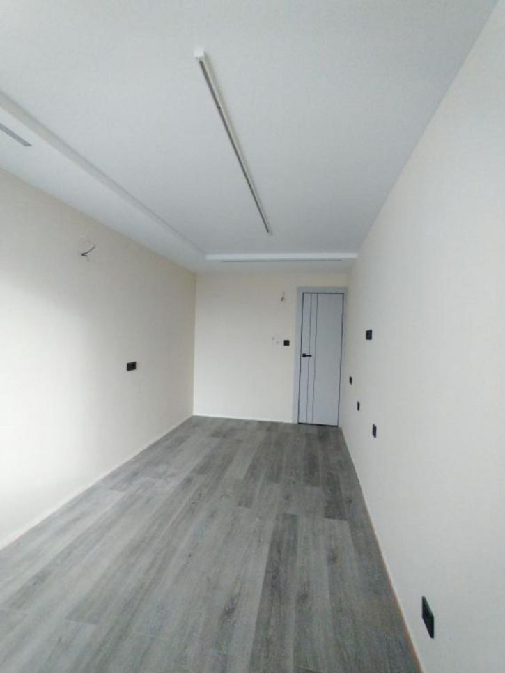 3-комн квартира Байкальская, 243