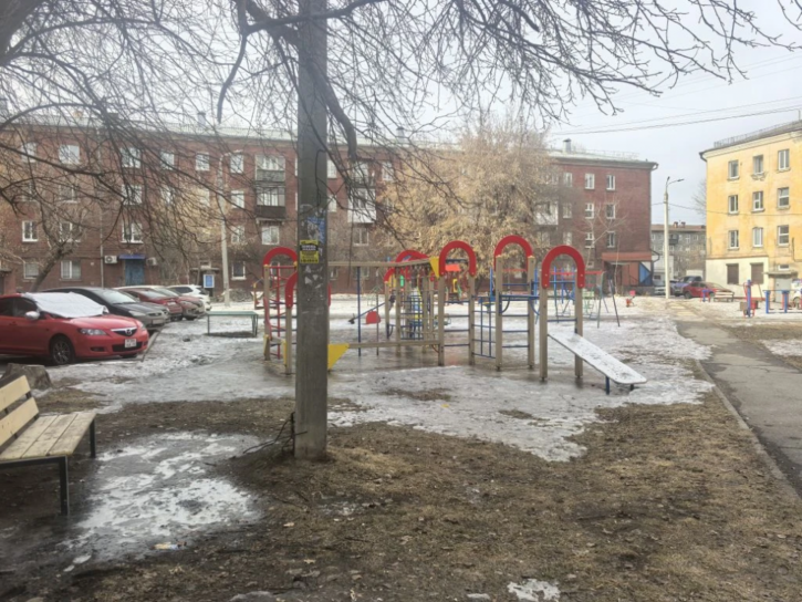 2-комн квартира Декабрьских Событий, 103г