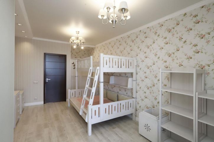 3-комн квартира в новом доме Университетский мкр, 4б