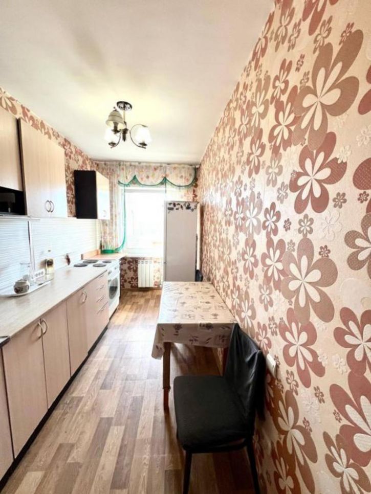 2-комн квартира Университетский мкр, 92