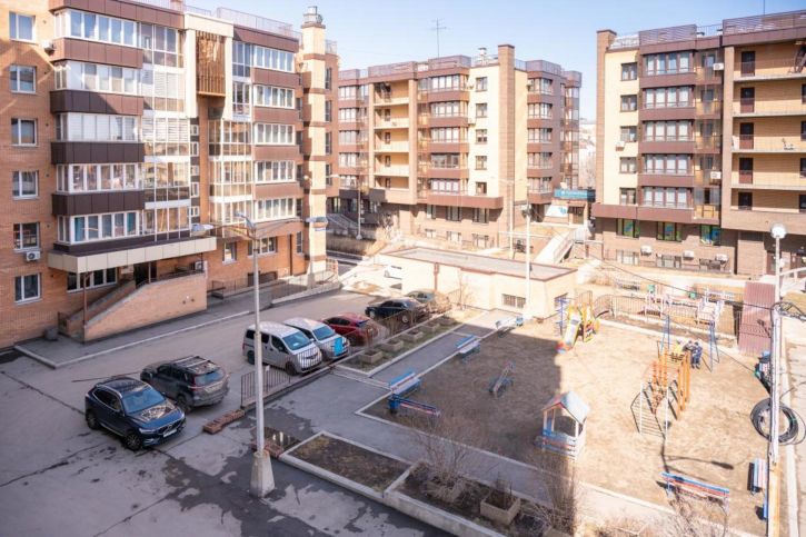 4-комн квартира Сурикова, 6