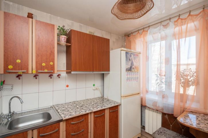 3-комн квартира Розы Люксембург, 13а