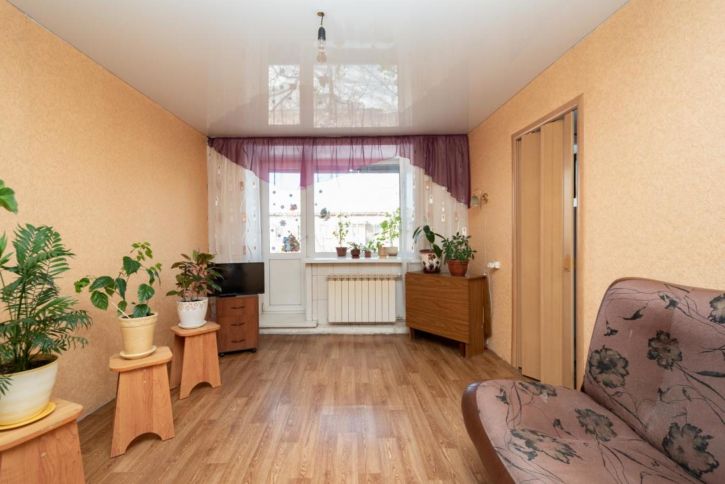 3-комн квартира Розы Люксембург, 13а