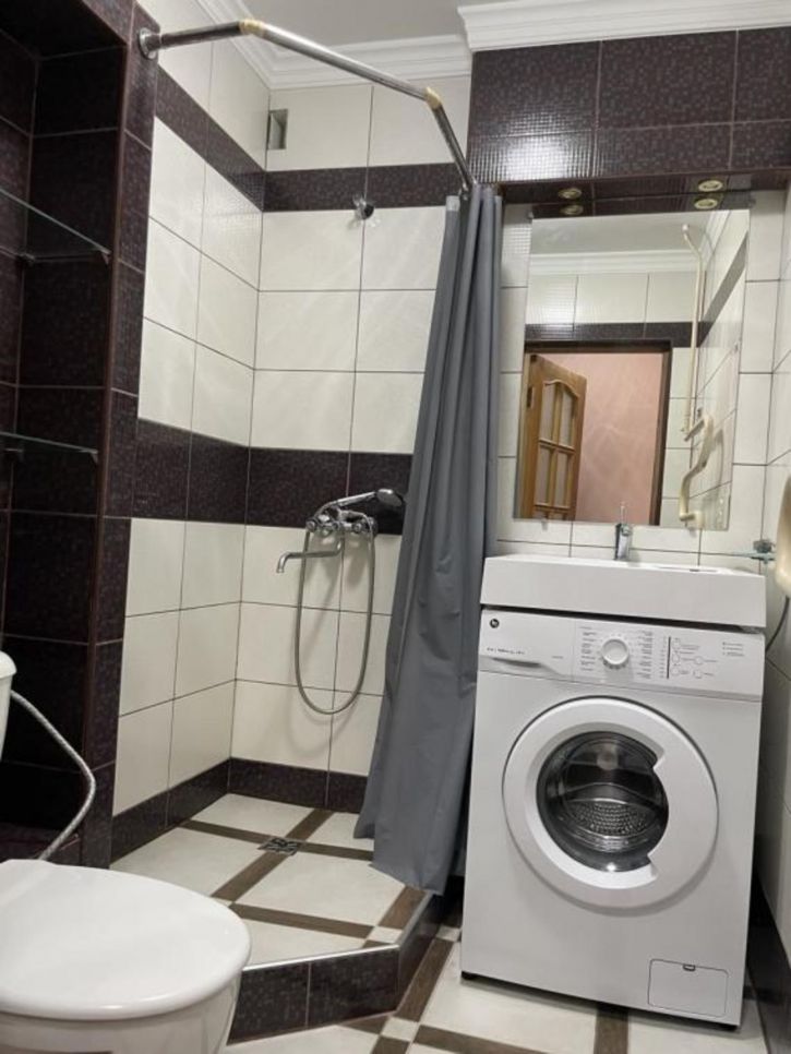 1-комн квартира Безбокова, 42