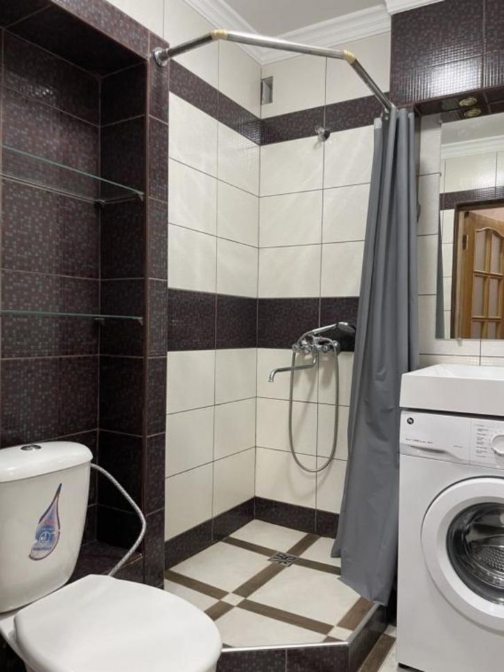 1-комн квартира Безбокова, 42