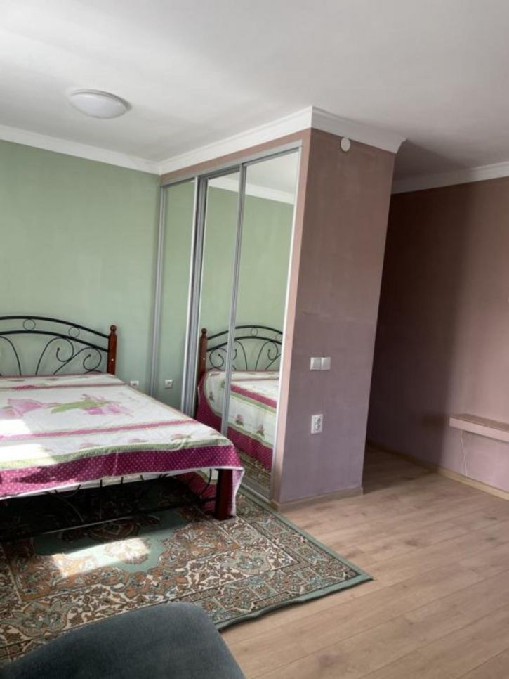 1-комн квартира Безбокова, 42