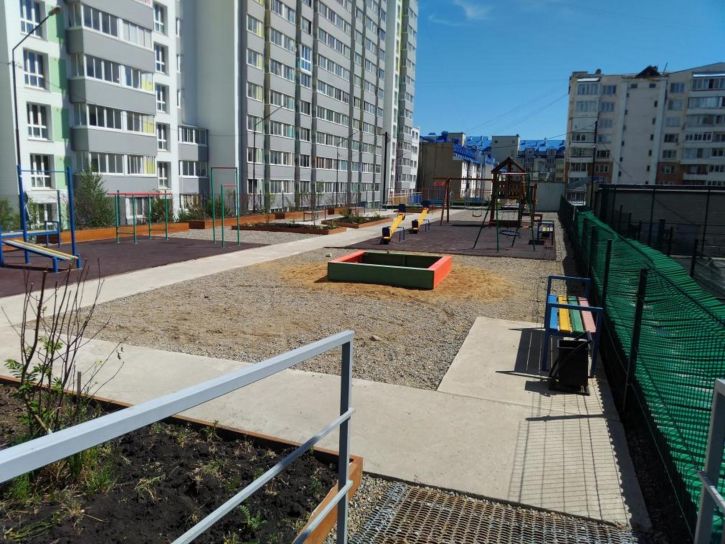 2-комн квартира Радужный мкр., 107