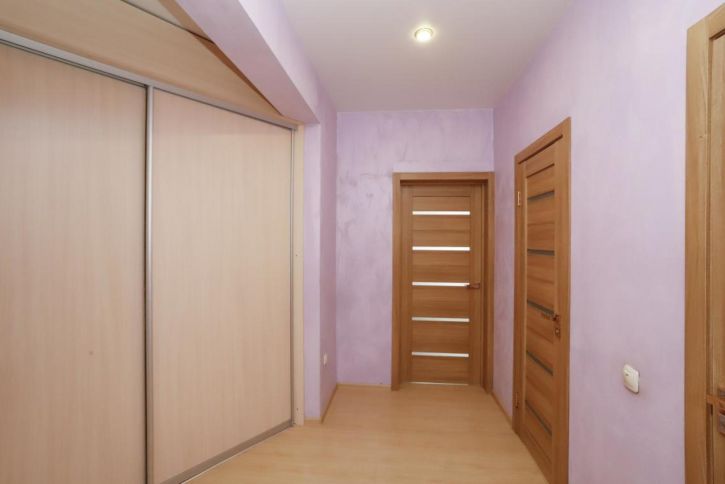 3-комн квартира Красноказачья, 78