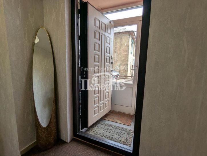 2-комн квартира Радужный мкр, 123