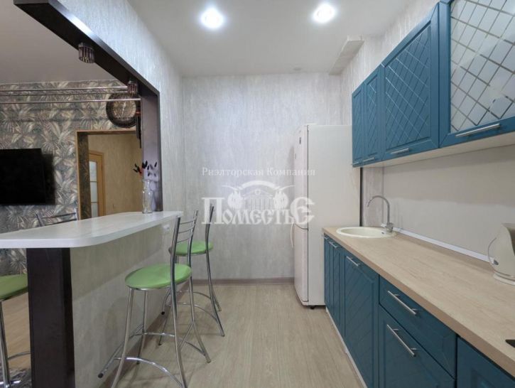 2-комн квартира Радужный мкр, 123