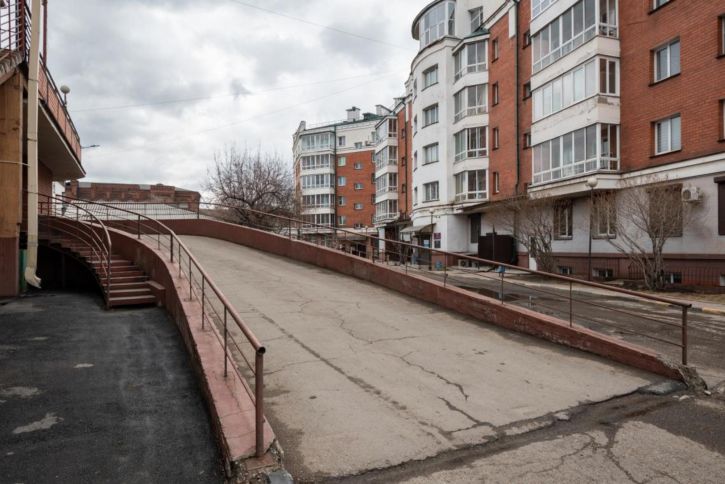 3-комн квартира Рабочего Штаба, 1/4