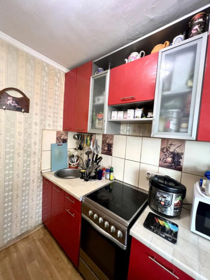 3-комн квартира Маршала Конева, 28