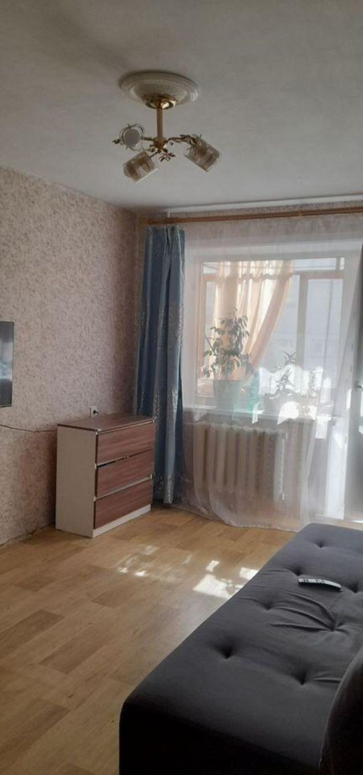1-комн квартира Бородина, 51