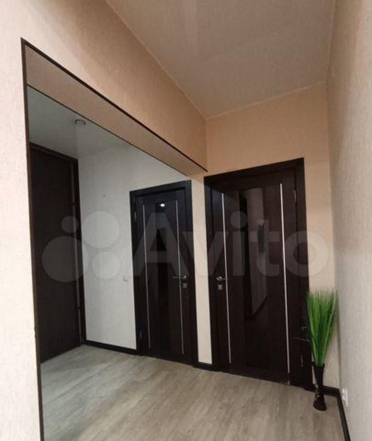 2-комн квартира Юрия Тена, 12/3