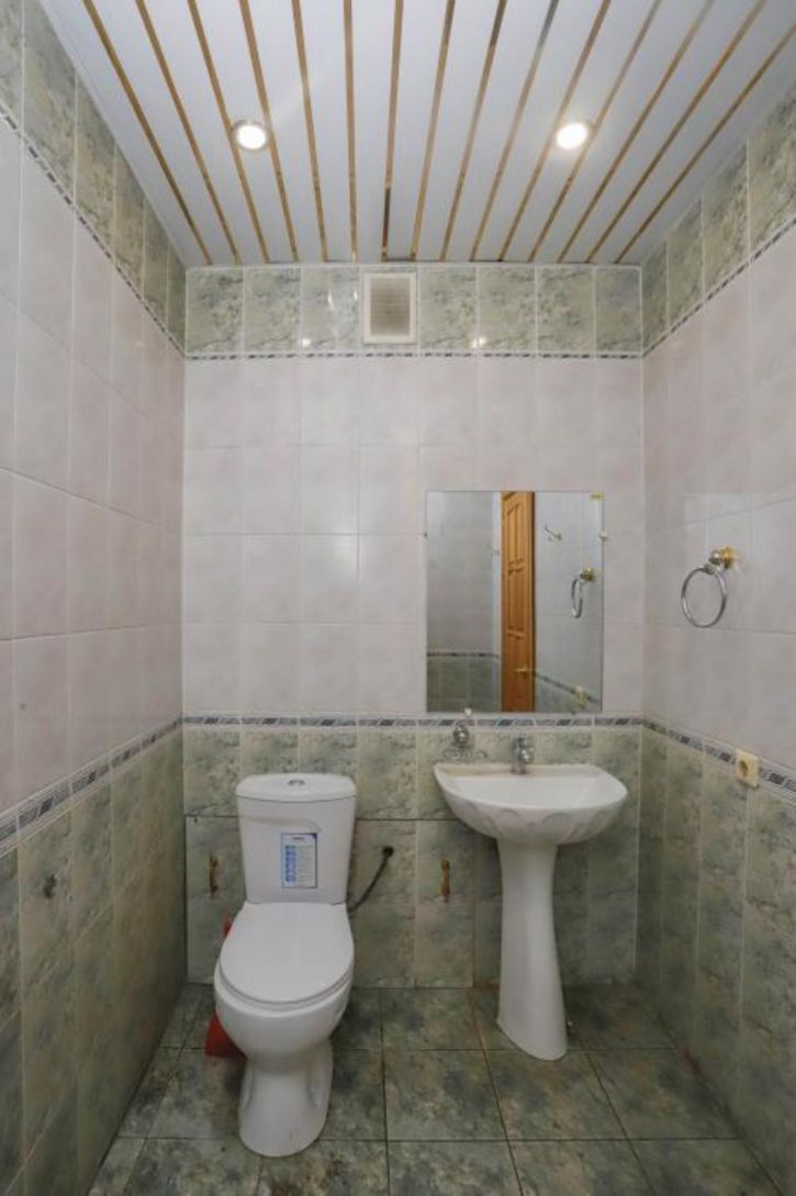 Офис Поленова, 35
