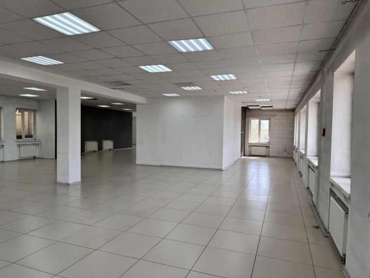 Офис Щорса, 1