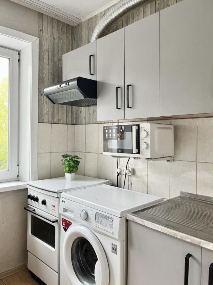 2-комн квартира Левитана, 16