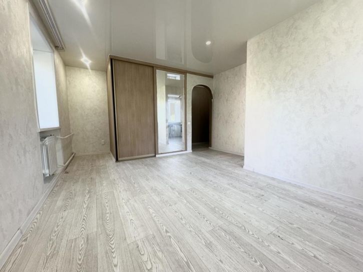 1-комн квартира Баррикад, 54 з