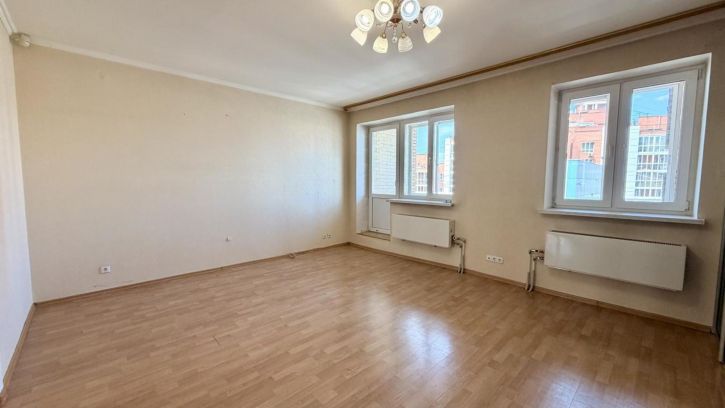 3-комн квартира Подгорная, 66