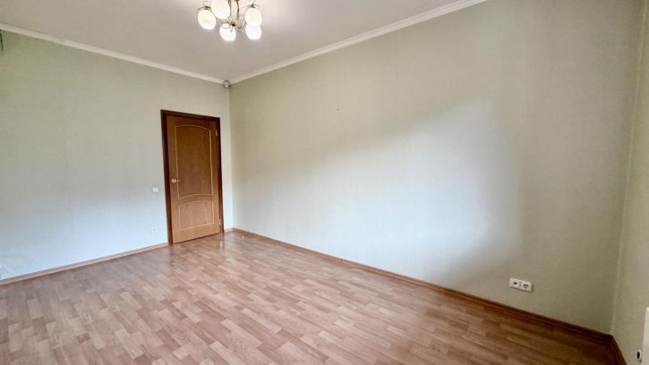 3-комн квартира Подгорная, 66