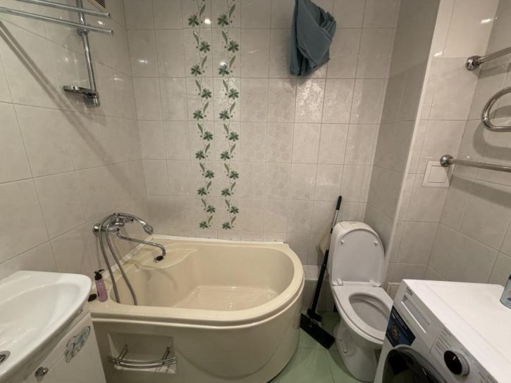 3-комн квартира Трилиссера, 85