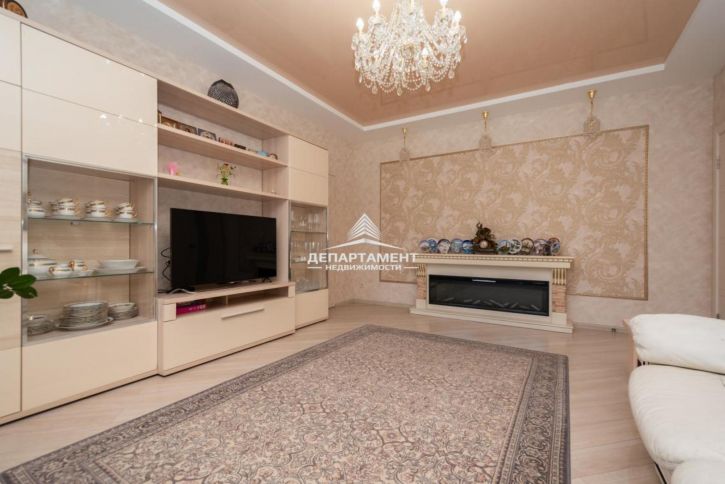 4-комн квартира 30-й Иркутской Дивизии, 25